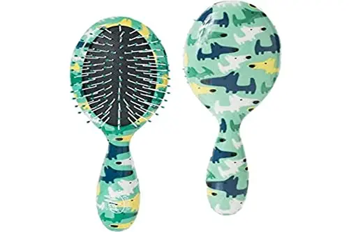 WET BRUSH pet brush with IntelliFlex bristles for detangling dog hair