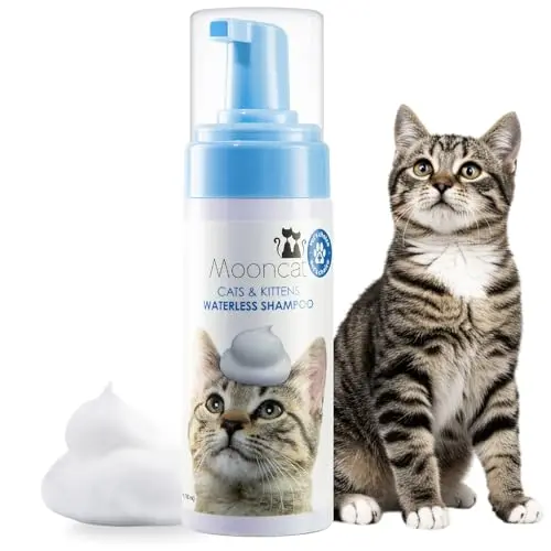 Mooncat Waterless Cat Shampoo no-rinse foam bottle