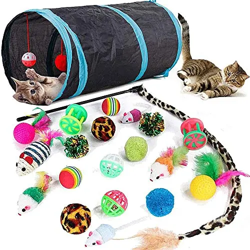 Speedy Panther 21-piece cat toy set with a collapsible tunnel and assorted small toys