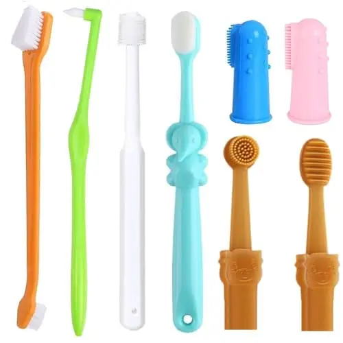 Qubccum 8-piece pet toothbrush kit featuring various brush types including finger brushes and small-headed brushes.