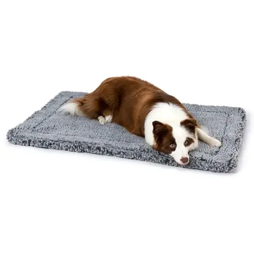 PELZIN Stoutwool chew proof dog bed in charcoal grey