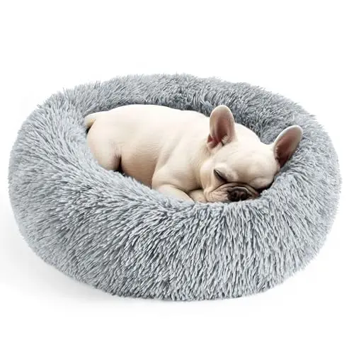 Hoewina round donut cat bed with non-slip bottom for senior cats