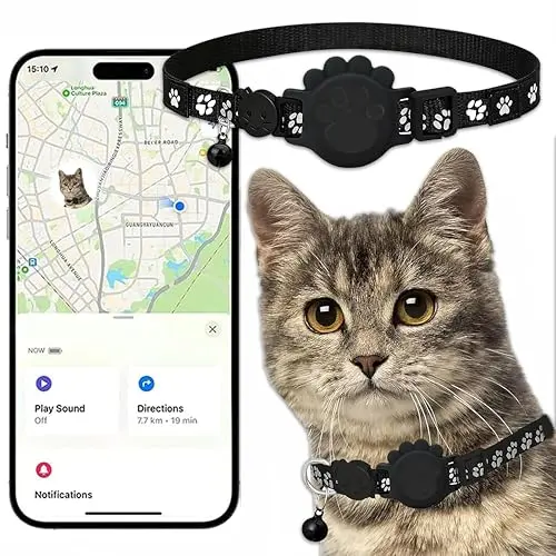 DCZSDJT black nylon cat collar with a small rectangular GPS tracker unit attached
